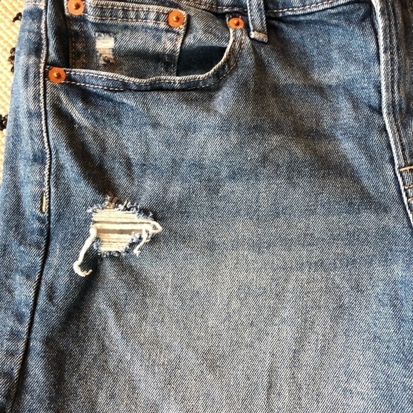 Gap 5" Mid Rise Denim Shorts Jorts 4/27 Medium Indigo Festival Distressed - Picture 3 of 4